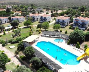 Akay Garden Family Club