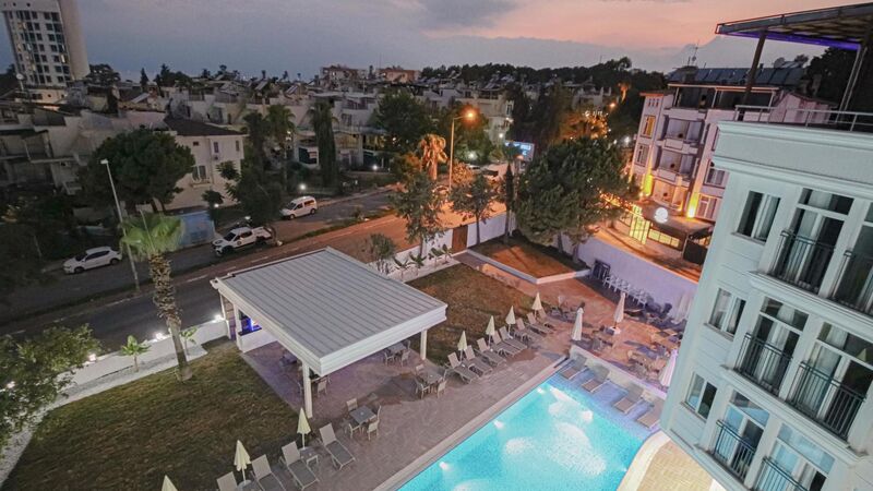 Lara World Hotel & Spa