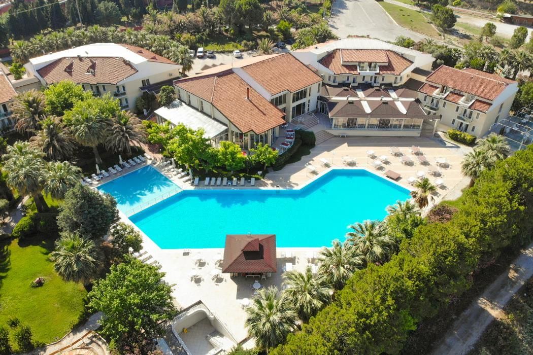 Lycus River Hotel